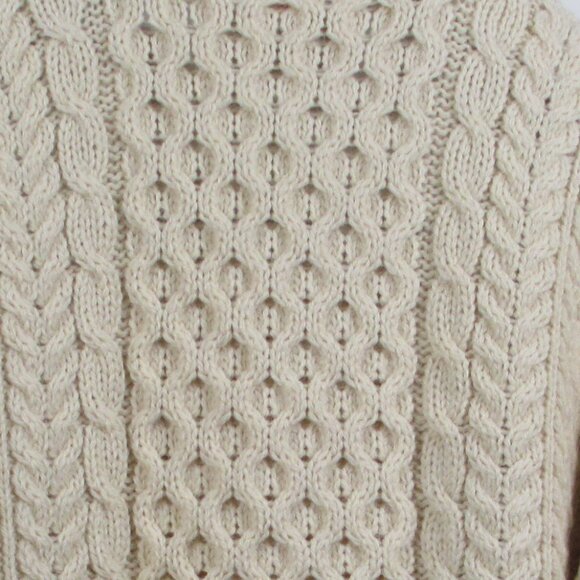 CARRAIG DONN IRISH FISHERMAN'S SWEATER - Picture 4 of 16
